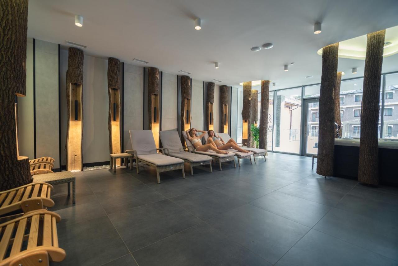 Hotel Karpatski &